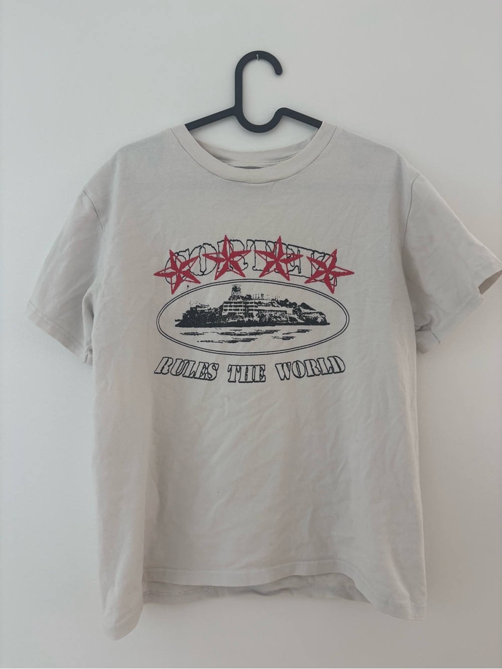 Corteiz Tee with Red Star Motif